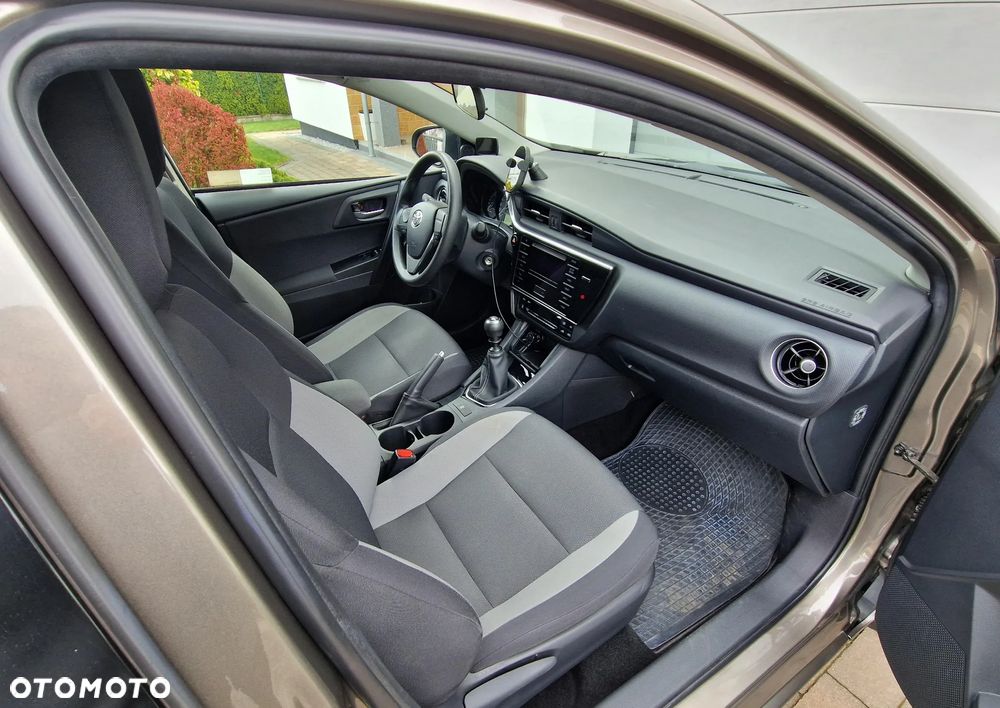 Toyota Auris 1.6 Active - 15