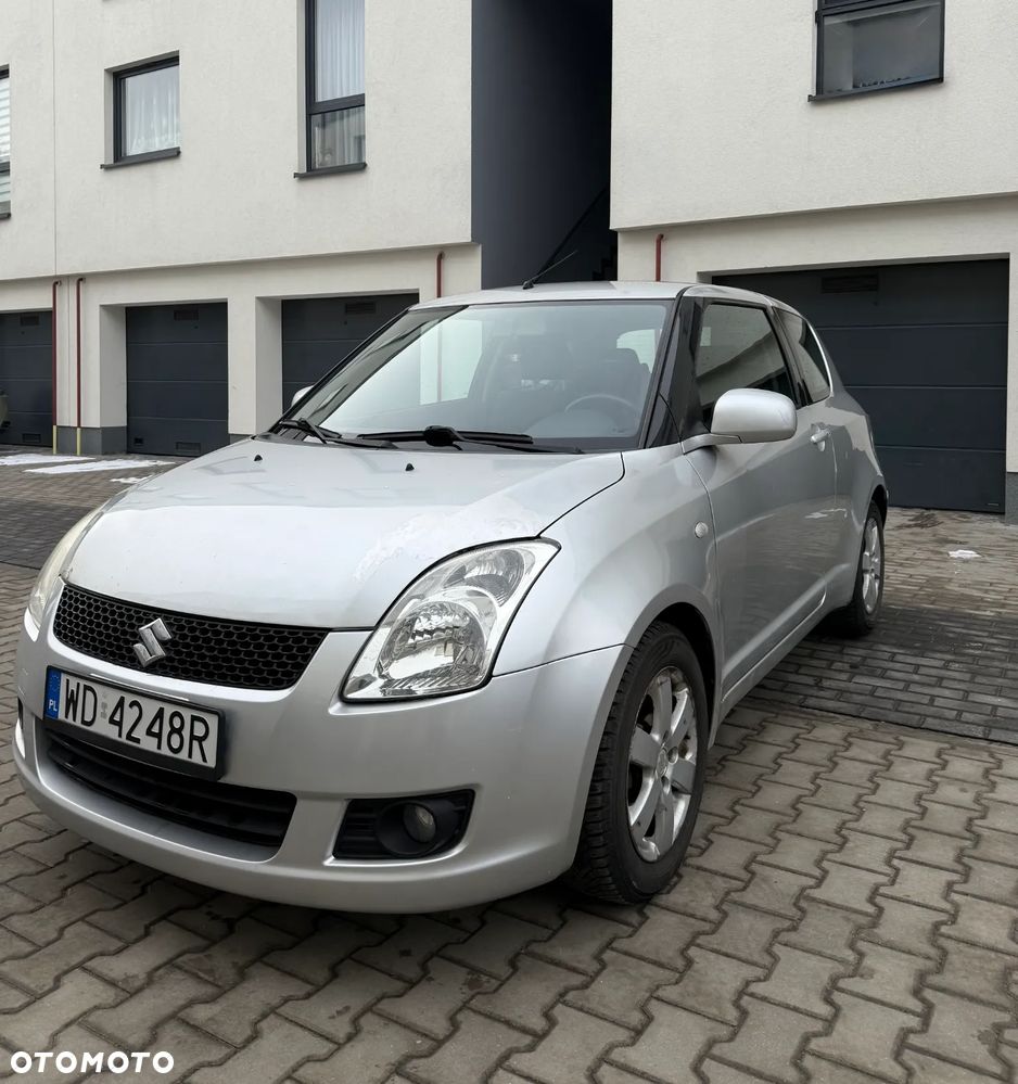 Suzuki Swift 1.3 GC - 1