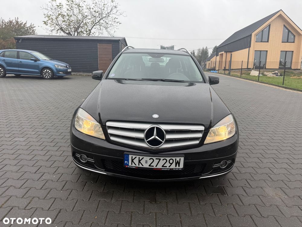 Mercedes-Benz Klasa C 180 CGI BlueEff Avantgarde - 2