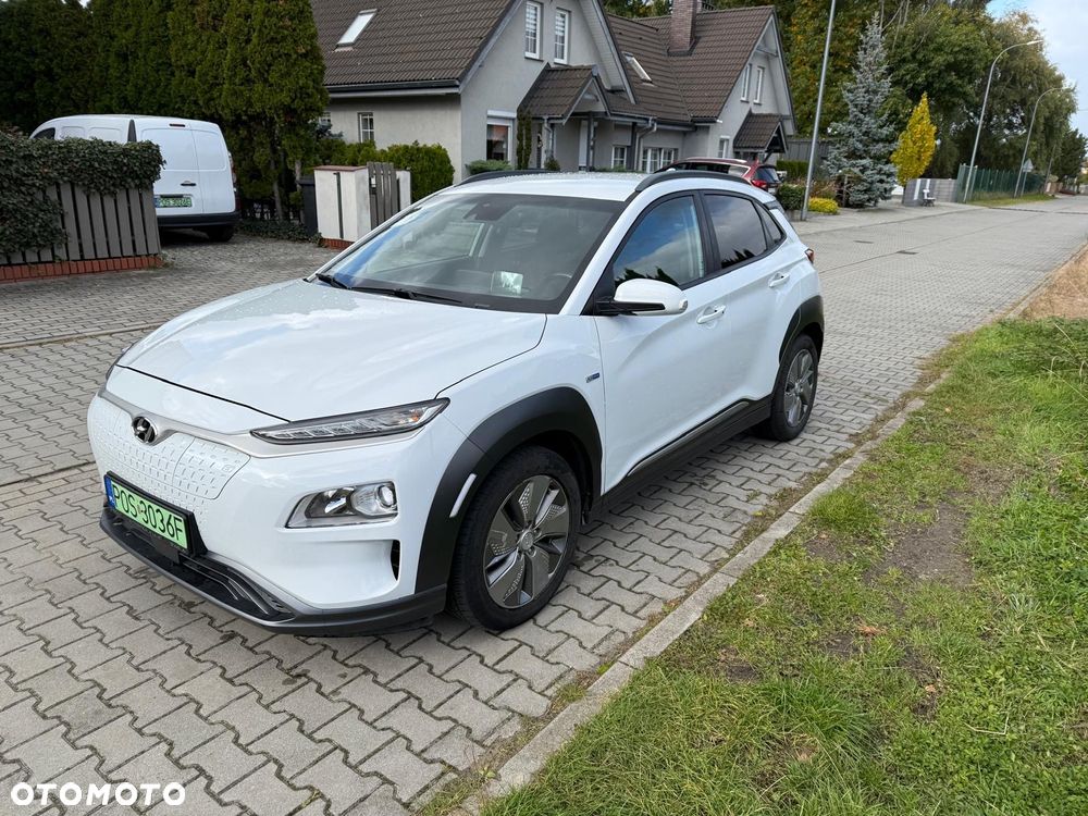 Hyundai Kona Electric 64kWh Executive - 3