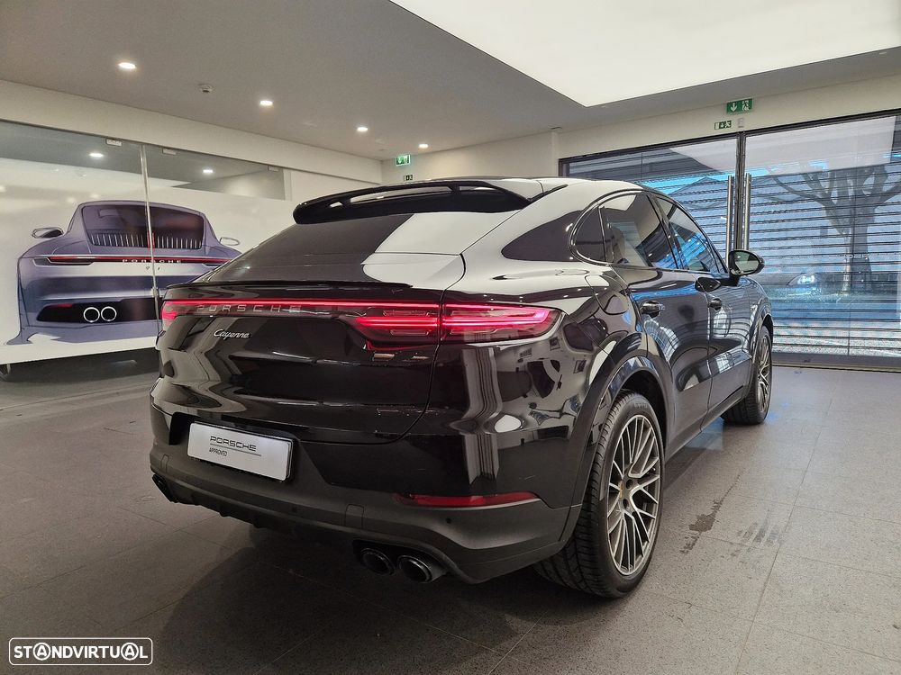 Porsche Cayenne Coupé E-Hybrid - 7