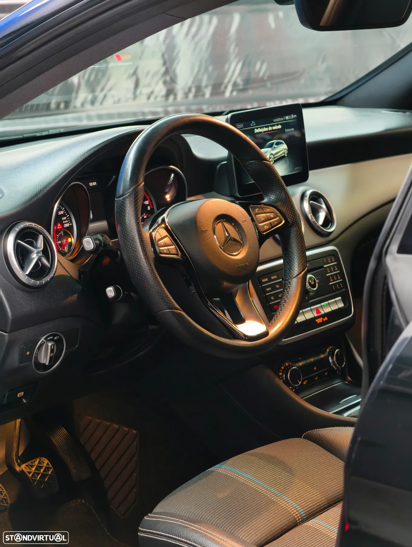 Mercedes-Benz CLA 180 d Shooting Brake AMG Line - 7