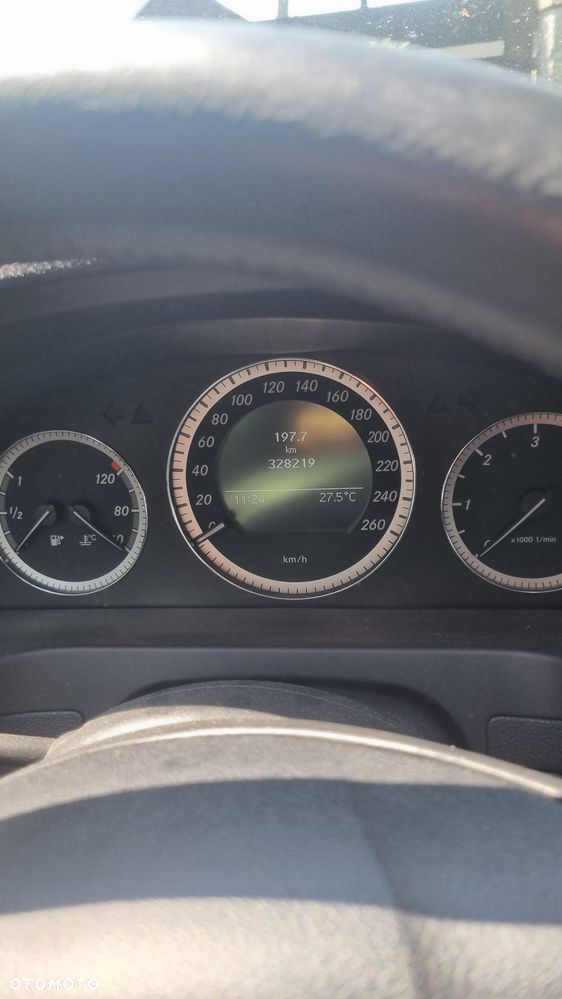 Mercedes-Benz Klasa C 220 CDI BlueEff Classic - 6