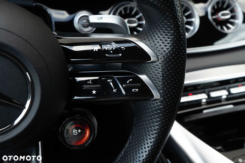 Mercedes-Benz AMG GT 43 4-Matic+ - 24
