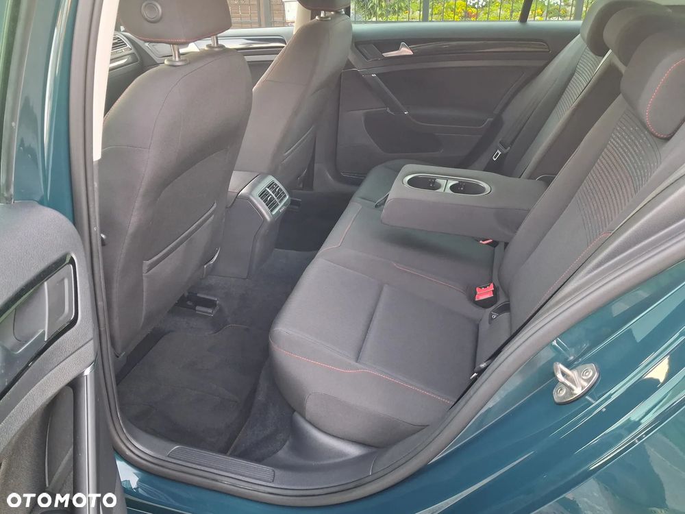 Volkswagen Golf 1.4 TSI BMT Comfortline - 14