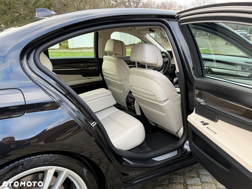 BMW Seria 7 730d xDrive - 7