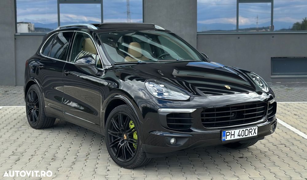 Porsche Cayenne - 2