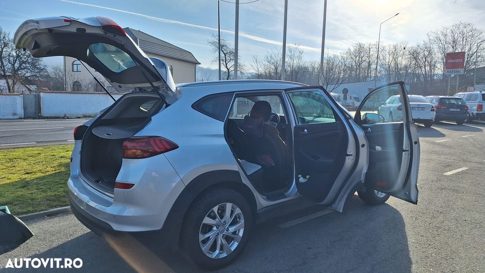 Hyundai Tucson 1.6 GDI 2WD 6MT Style - 9