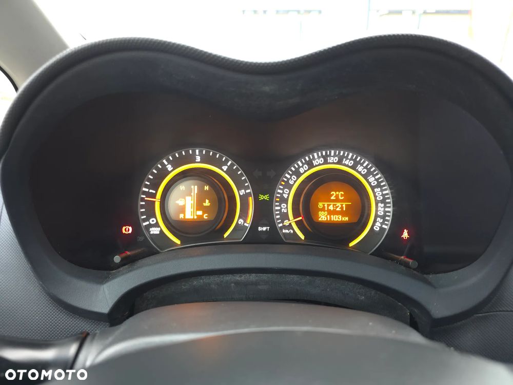 Toyota Auris 1.4 D-4D 2010 - 23