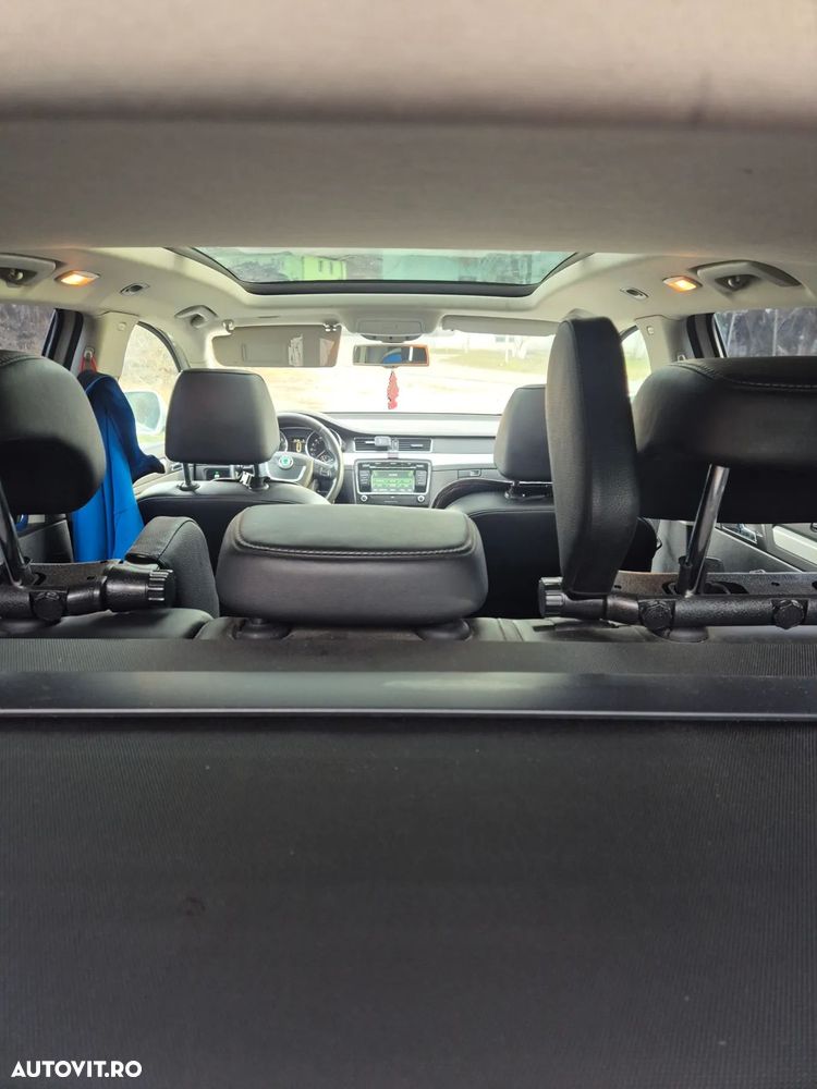 Skoda Superb 2.0 TDI DSG Elegance - 13