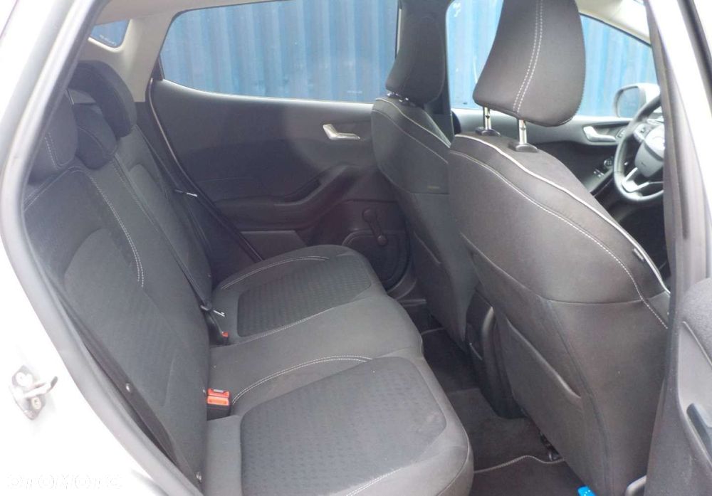 Ford Fiesta - 13