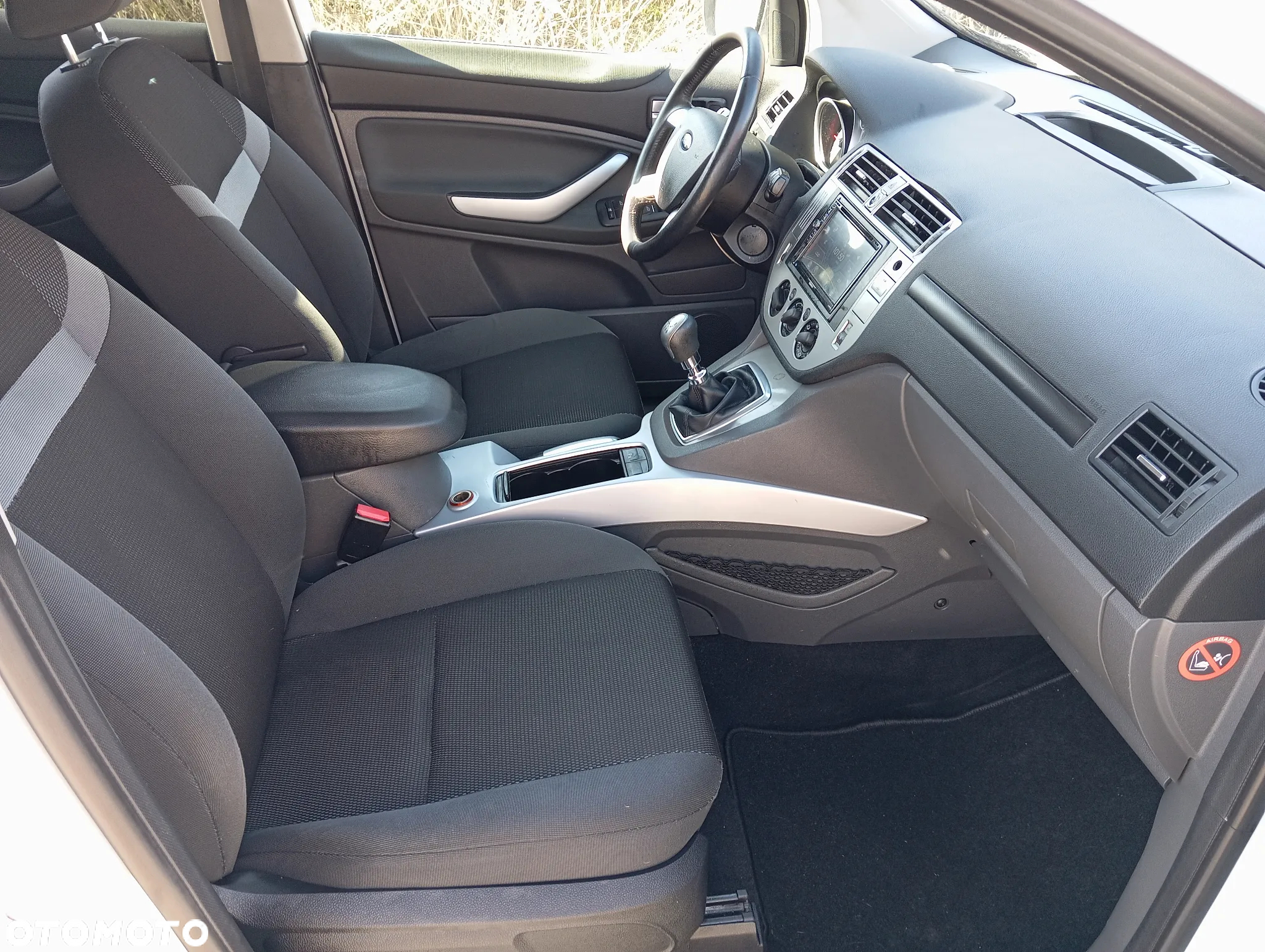 Ford Kuga 2.0 TDCi 2x4 Trend - 30