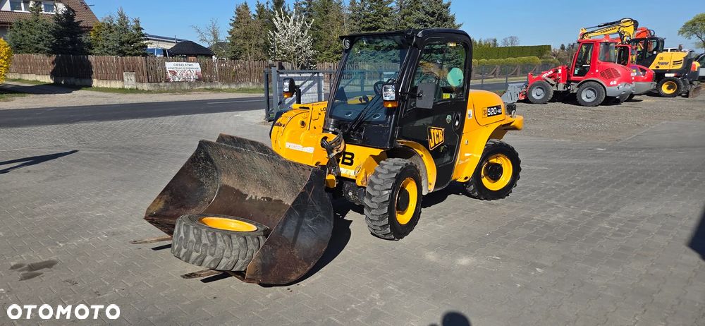 JCB <<JCB 520-40, 2010 rok, łyżka+widły,przedłużki do wideł, zapasowe koło, sprowadzona!>> - 2
