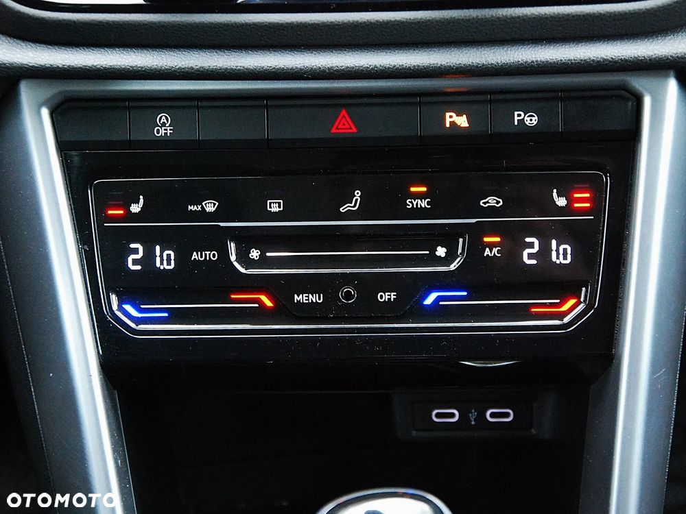 Volkswagen T-Roc 1.5 TSI Style - 32