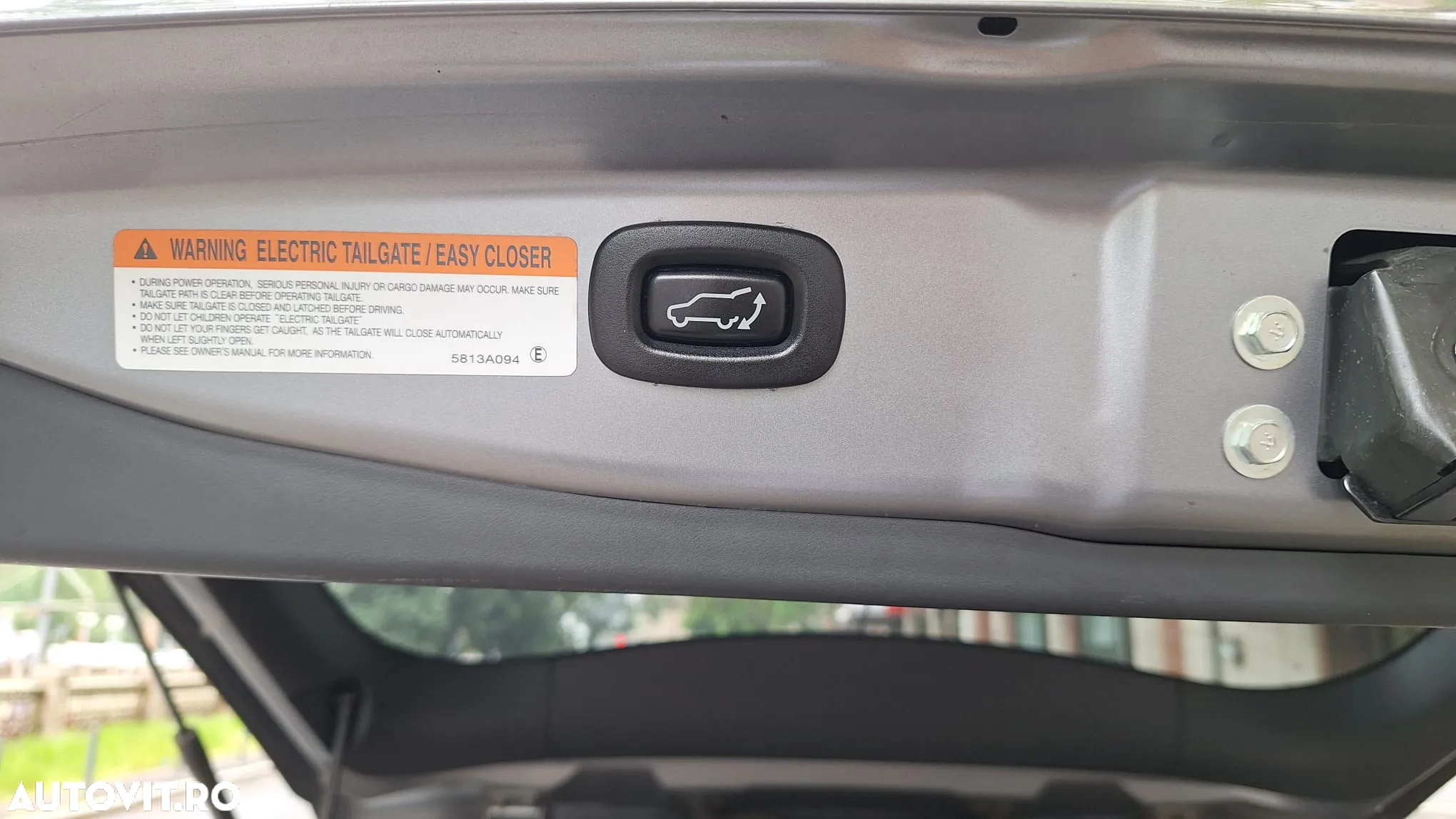 Mitsubishi Outlander - 8