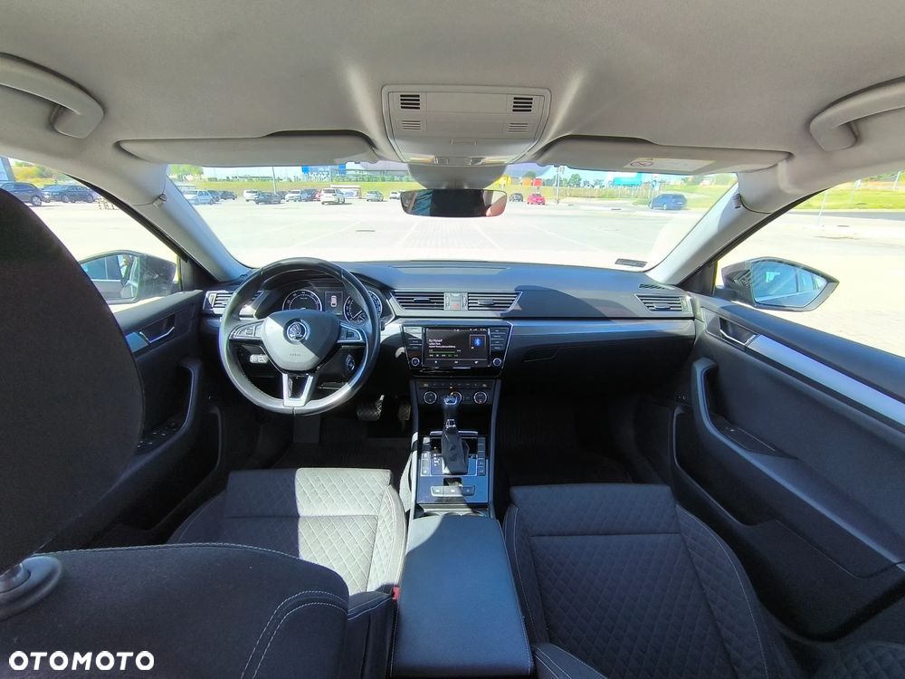 Skoda Superb 2.0 TSI Ambition DSG - 8