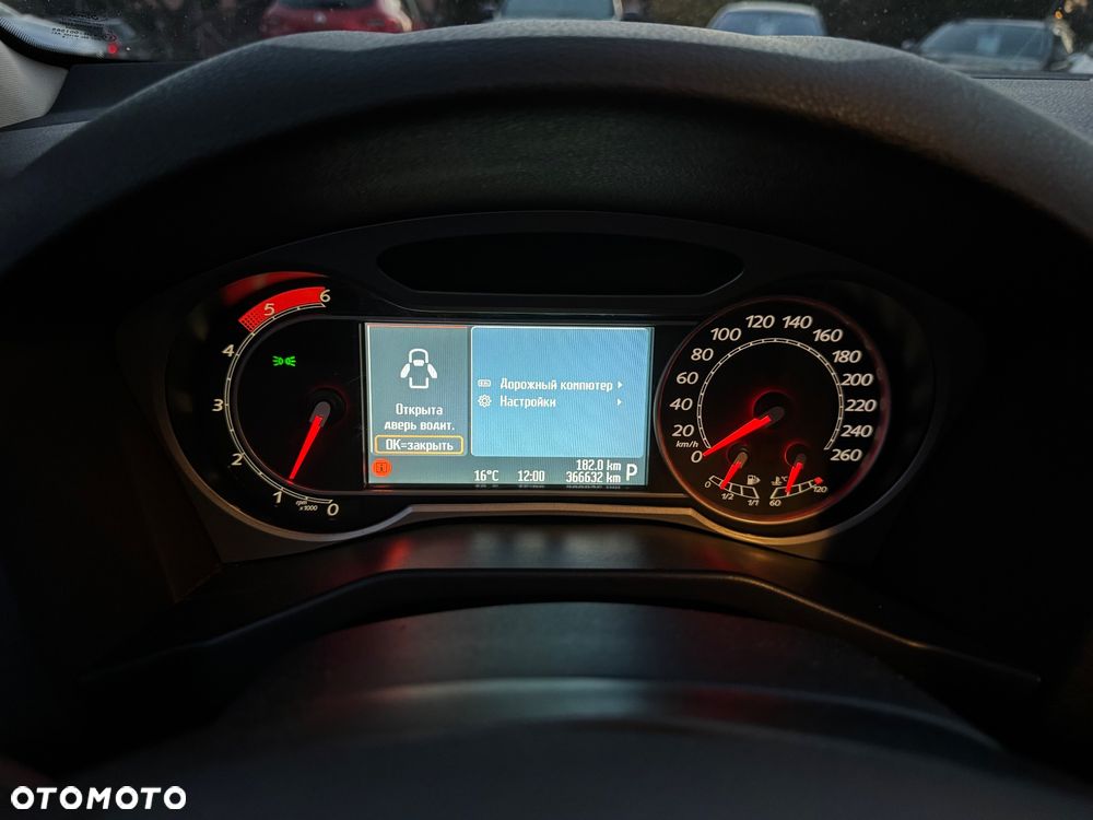 Ford Mondeo 2.0 TDCi Ghia - 16