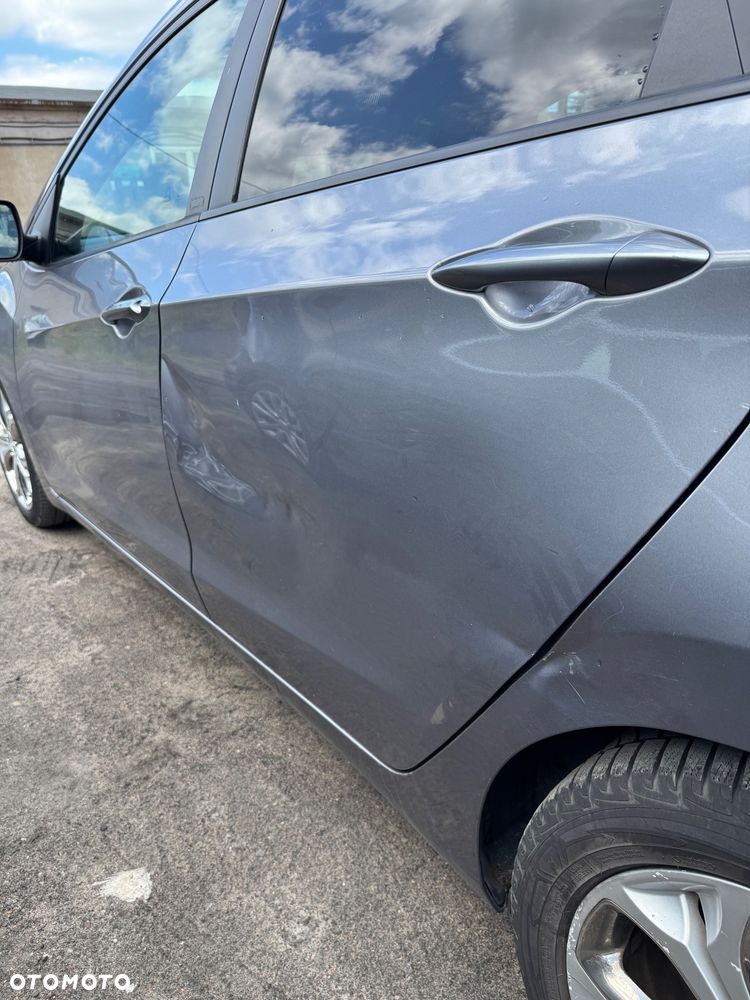Hyundai i30 blue 1.6 CRDi Style - 25