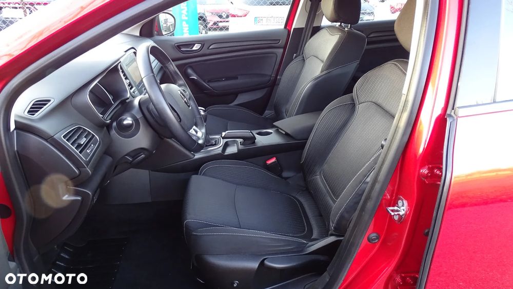 Renault Megane ENERGY TCe 130 INTENS - 11