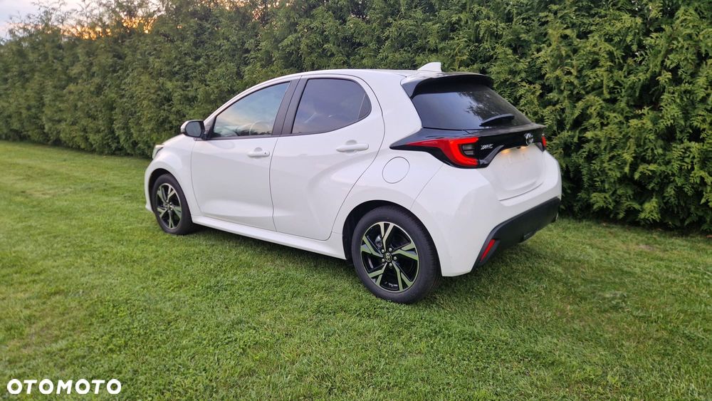 Toyota Yaris - 11
