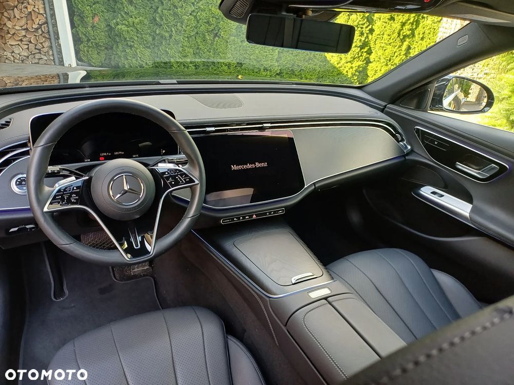 Mercedes-Benz Klasa E 300 de PHEV 4-Matic Avantgarde 9G-Tronic - 4