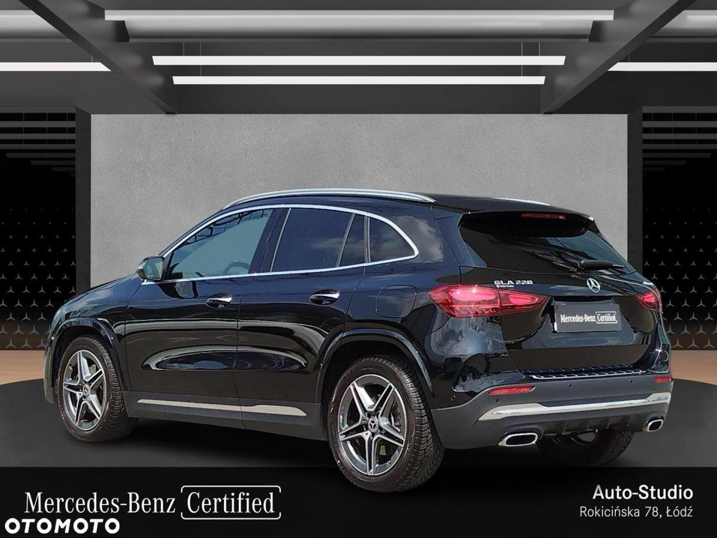 Mercedes-Benz GLA - 4