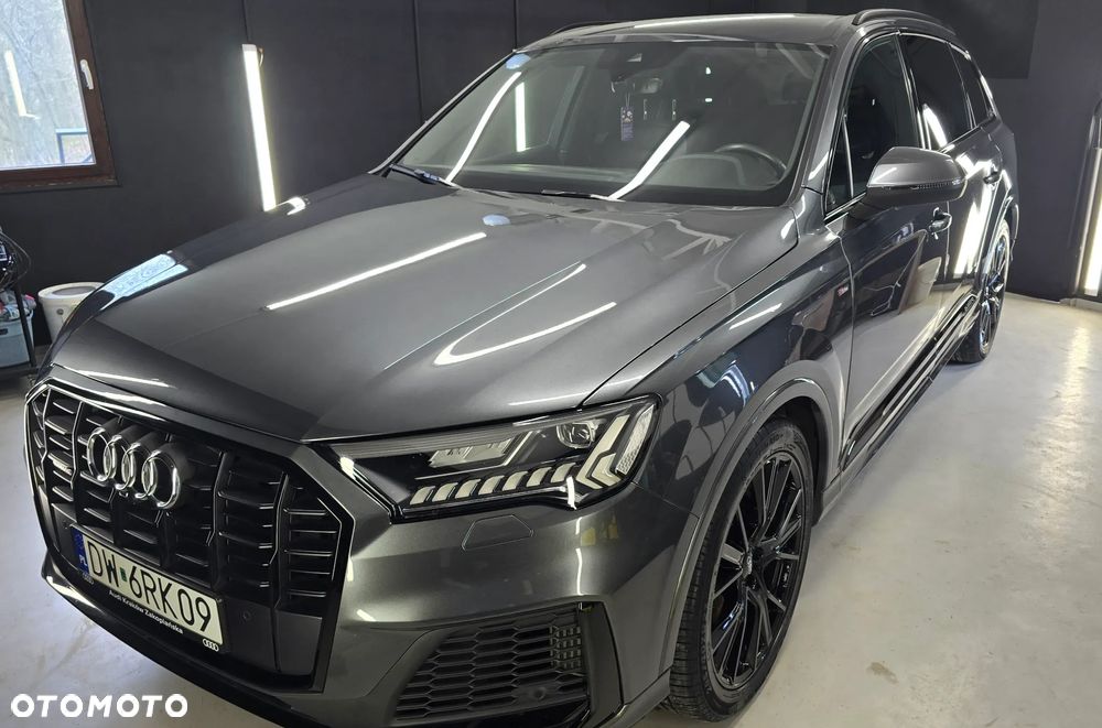 Audi Q7 55 TFSI mHEV Quattro S Line Tiptr - 1