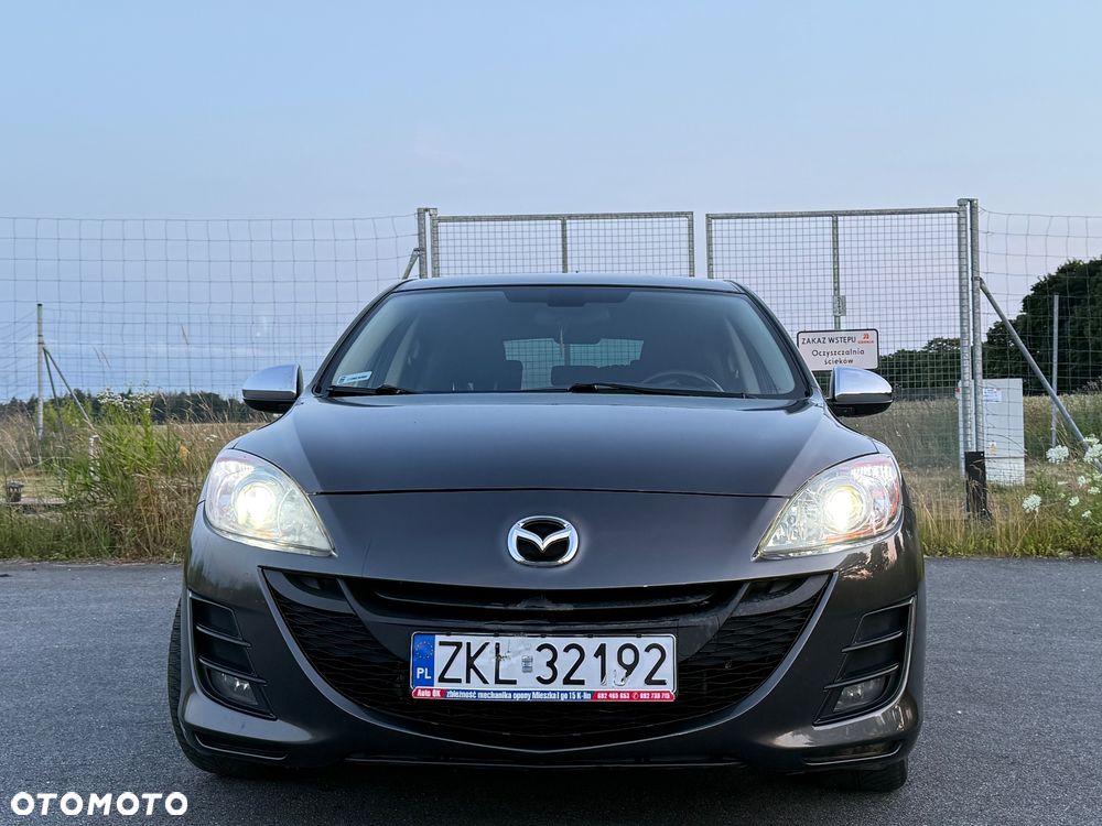 Mazda 3 1.6 Exclusive + - 1