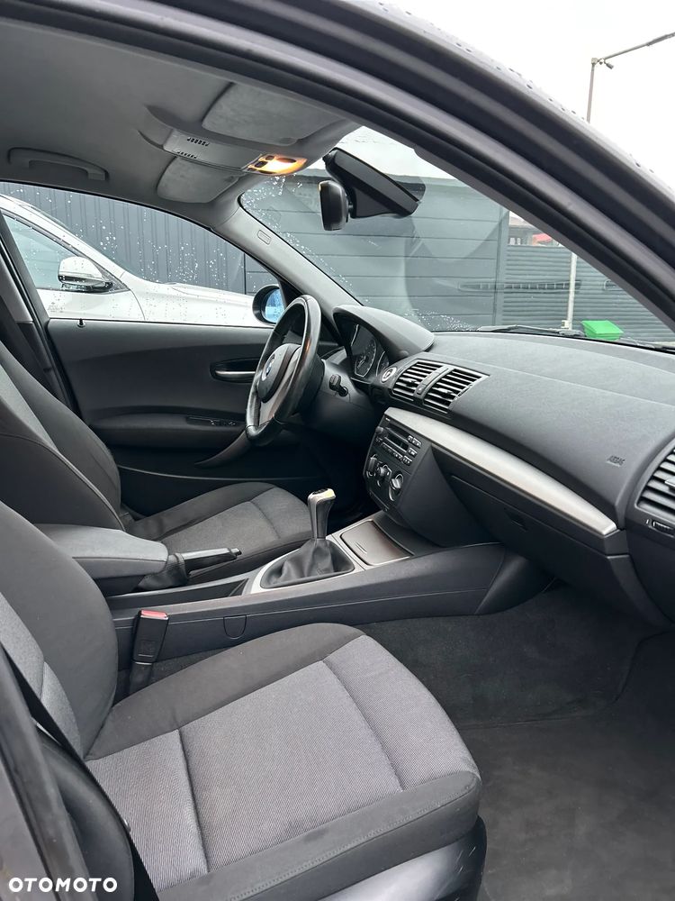 BMW Seria 1 116i - 11