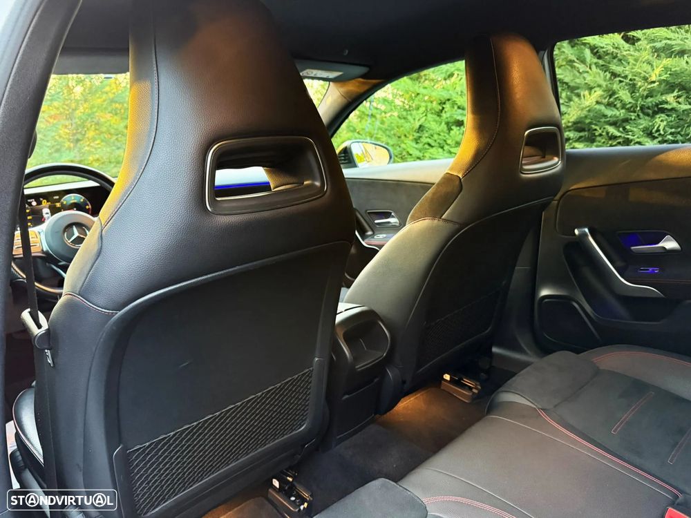 Mercedes-Benz A 180 d 7G-DCT AMG Line - 20