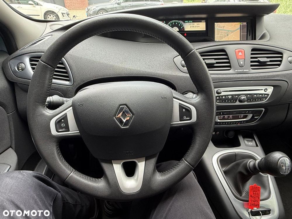 Renault Scenic 1.6 16V 110 Dynamique - 5