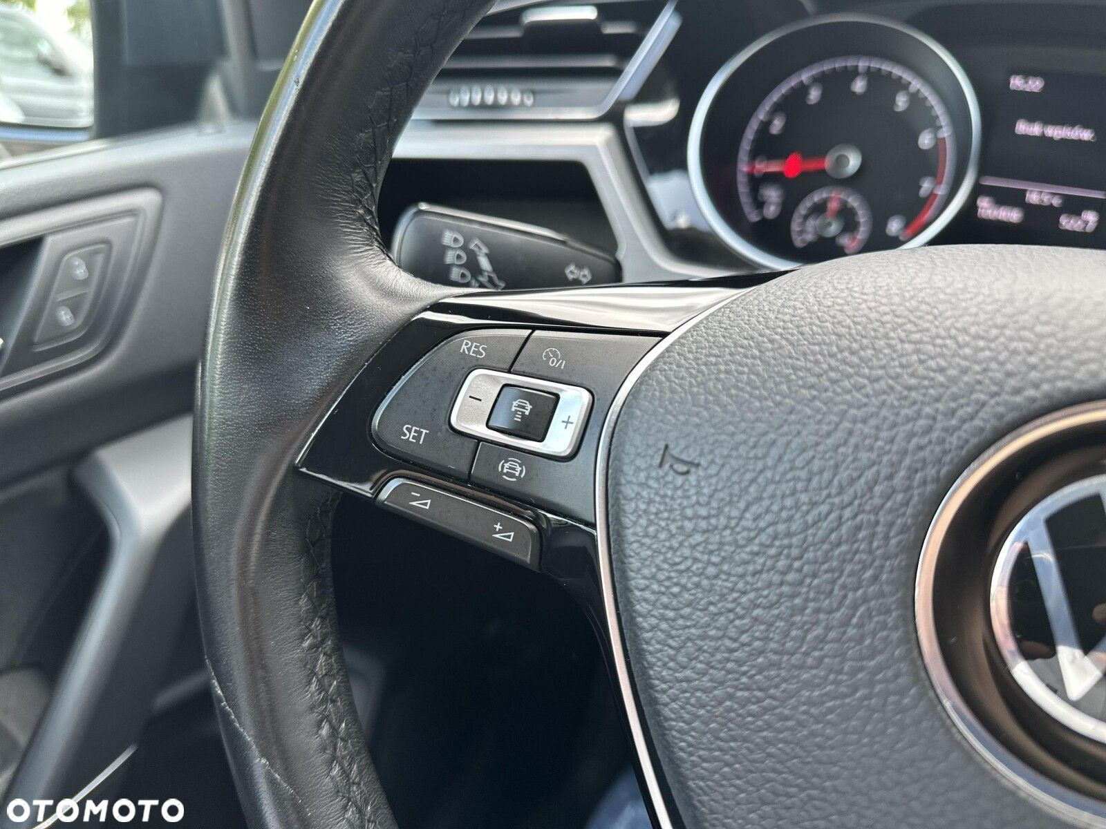 Volkswagen Touran 1.5 TSI EVO Comfortline DSG - 14