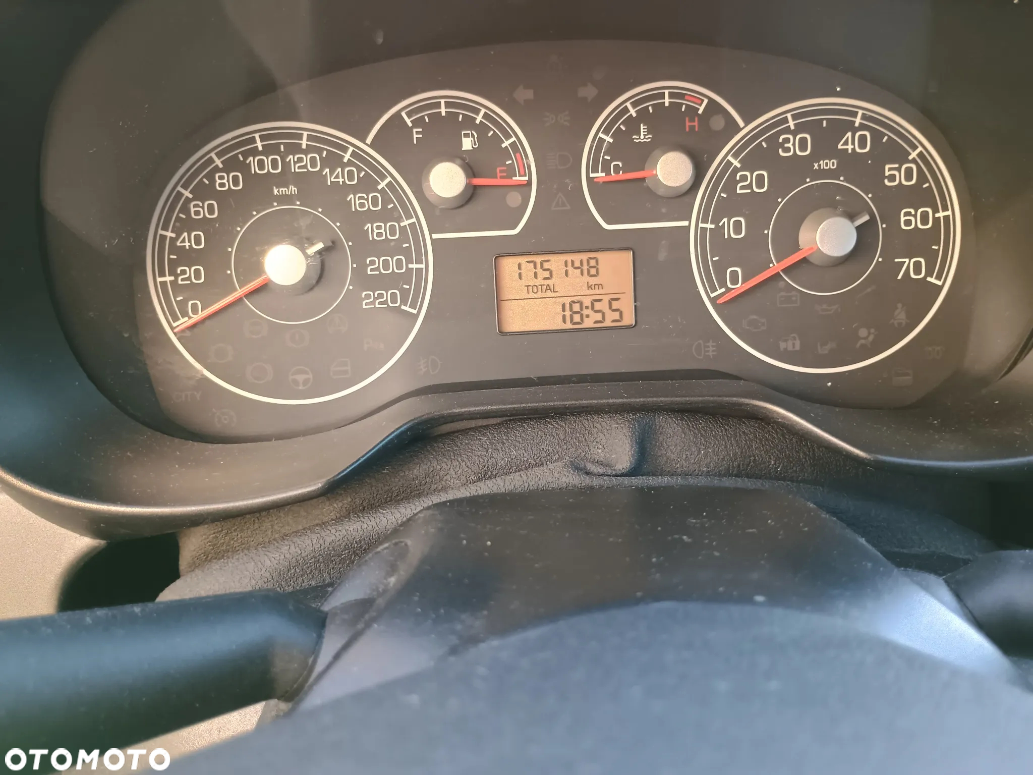 Fiat Grande Punto - 8