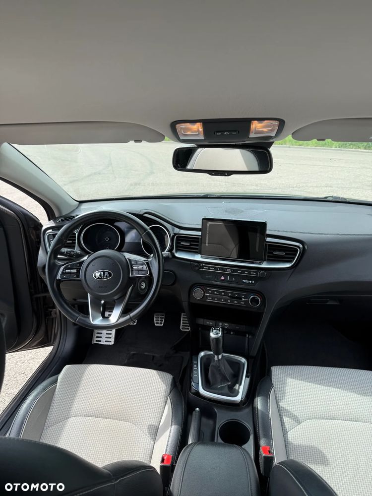 Kia Ceed 1.4 T-GDI L Business Line - 8