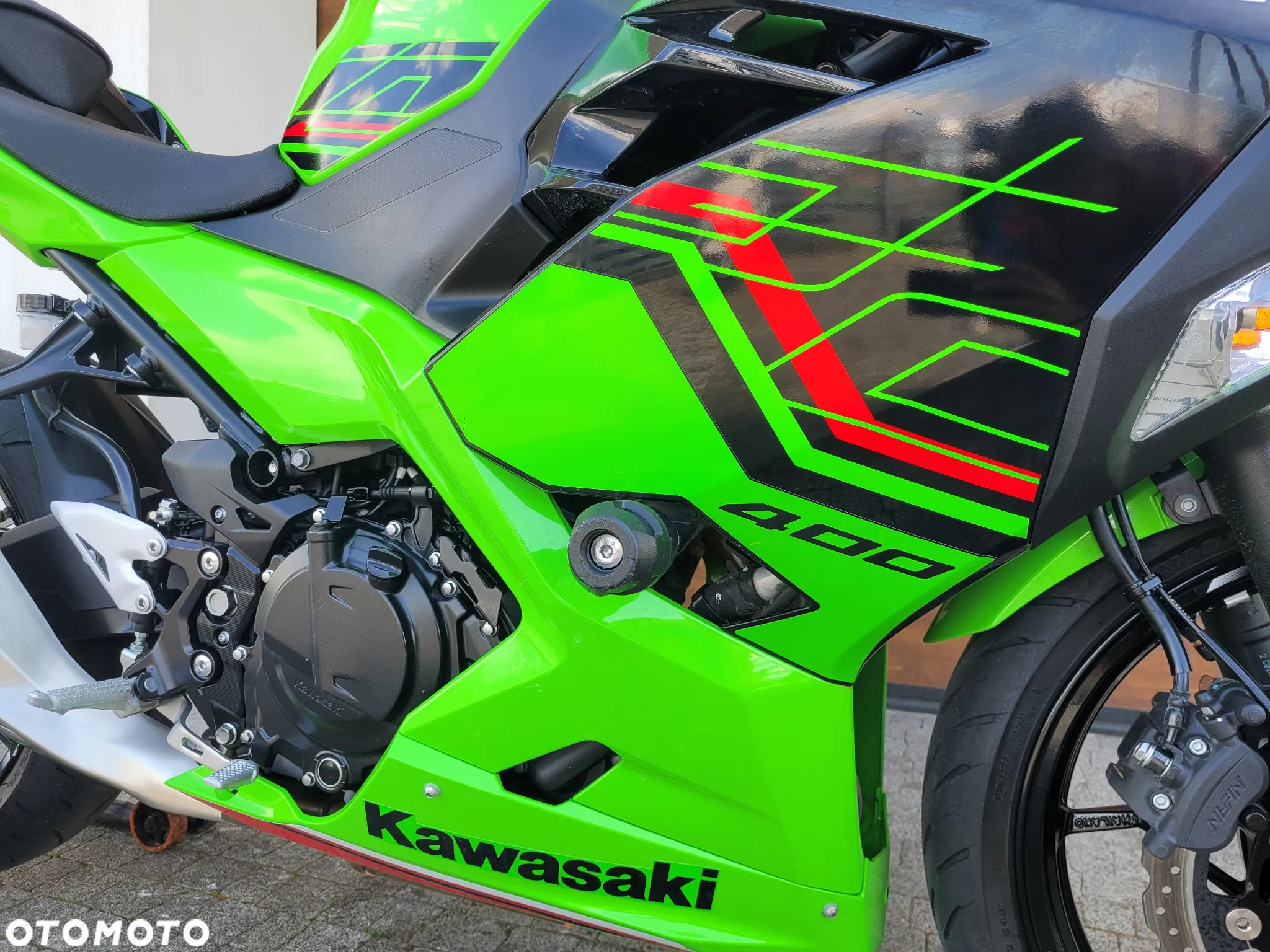 Kawasaki Ninja 400 - 6