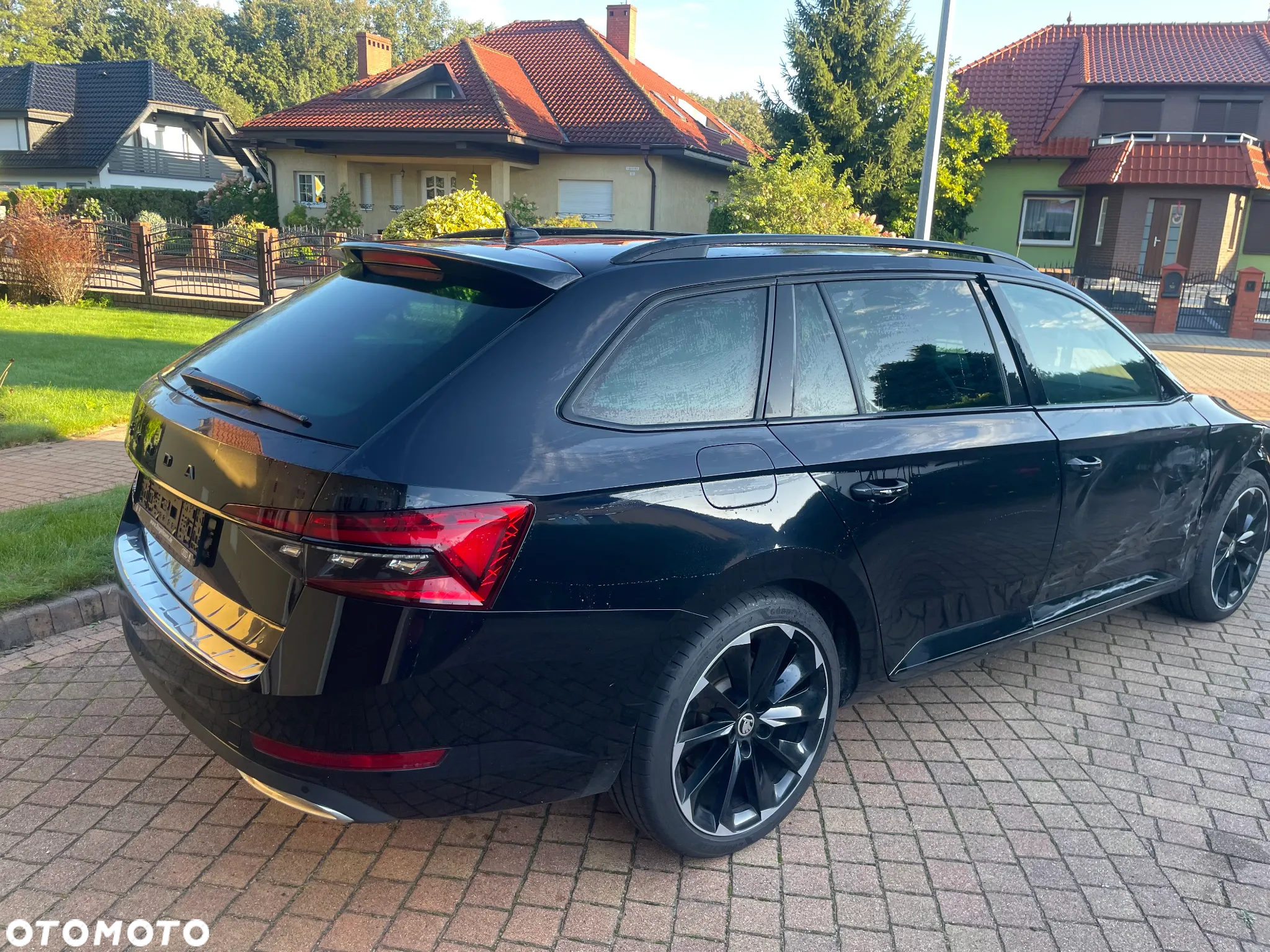 Skoda Superb 2.0 TDI DSG Sportline - 5