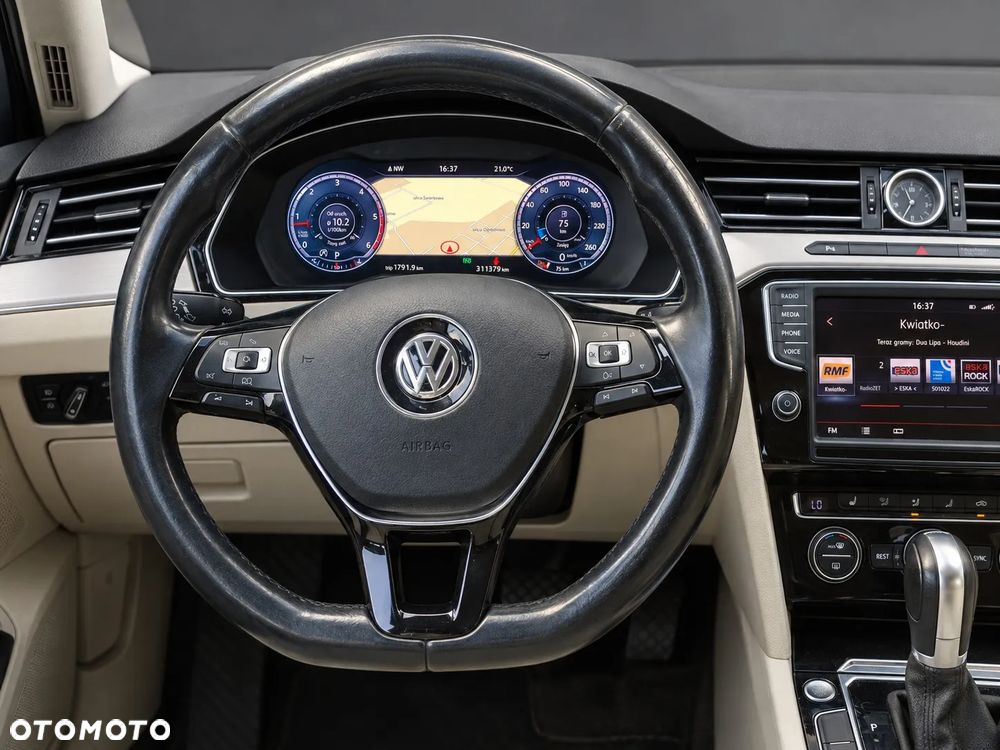 Volkswagen Passat 2.0 TDI BMT Highline DSG - 10