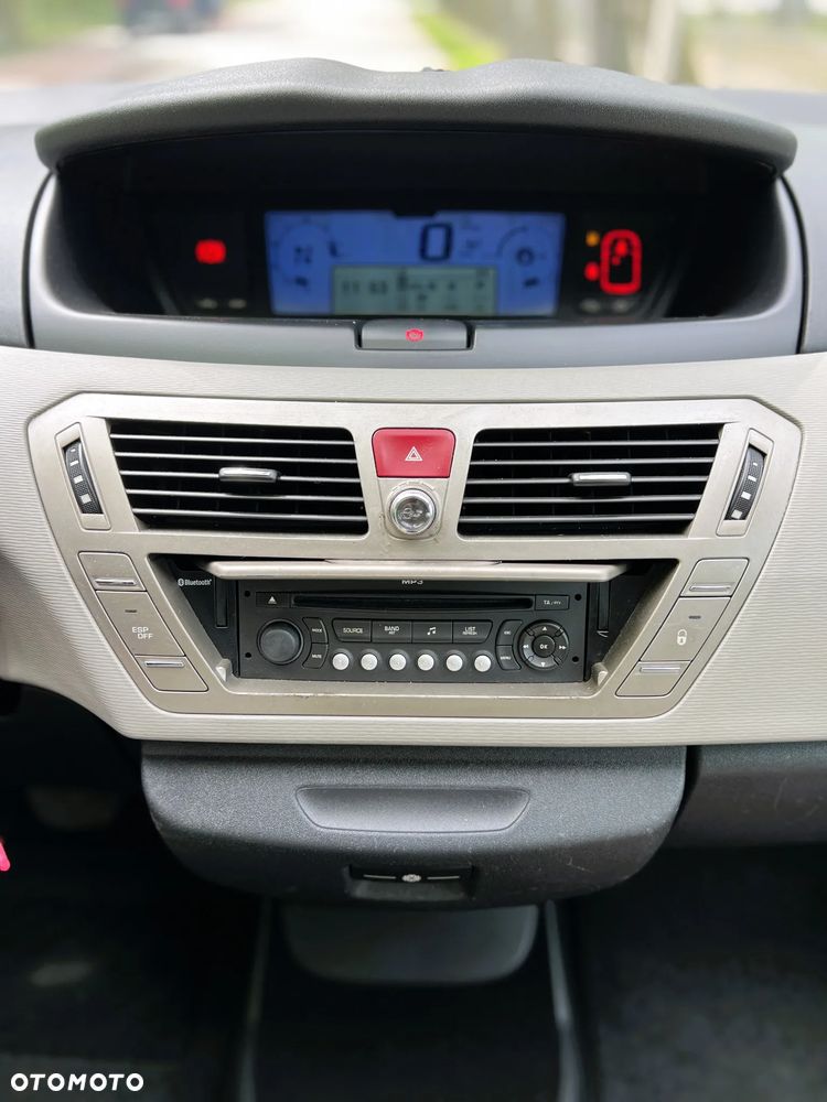 Citroën C4 Picasso - 23