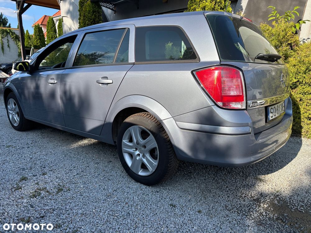 Opel Astra 1.3 CDTI Cosmo - 3