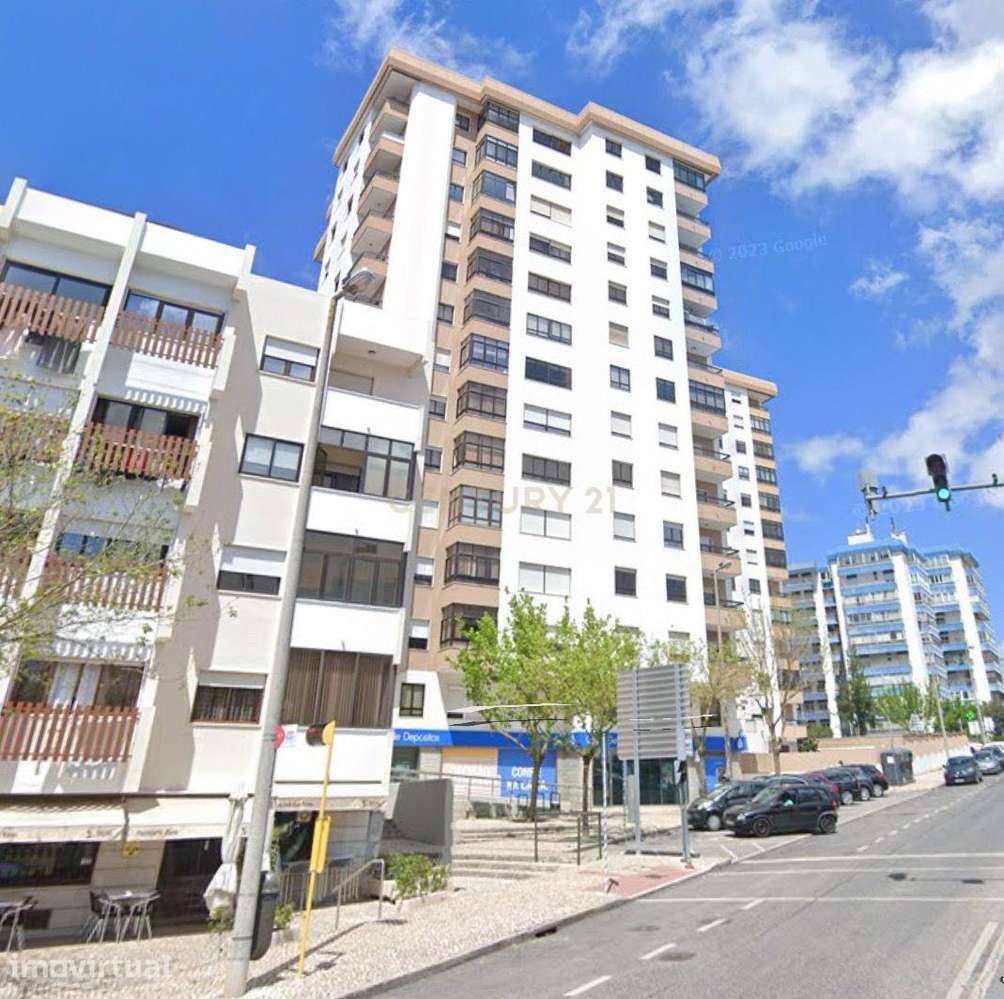 Oportunidade Única: Restaurante, Café e Confeitaria no Centro de Carna - Grande imagem: 2/29