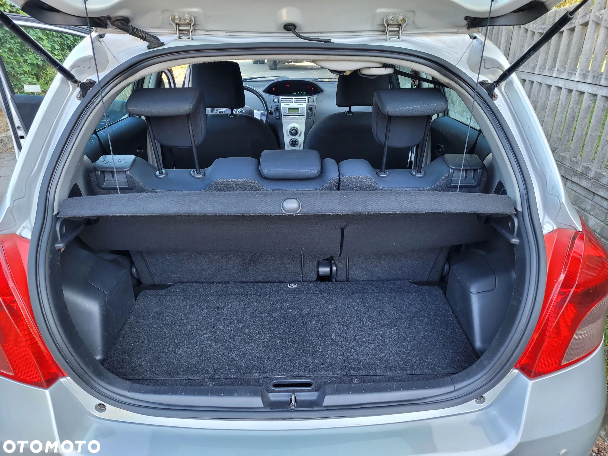 Toyota Yaris 1.3 Sol - 9