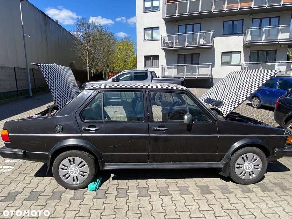 Volkswagen Jetta - 9