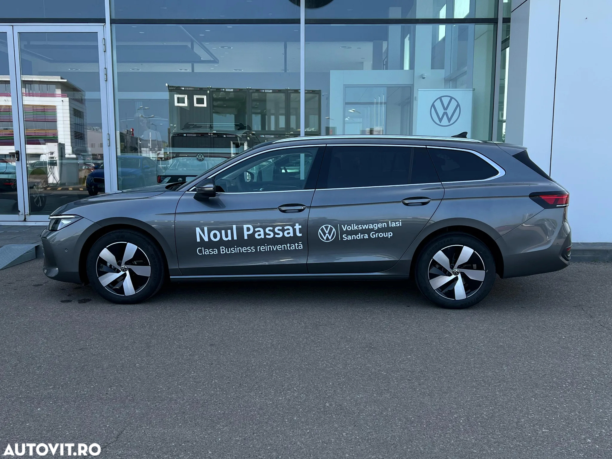 Volkswagen Passat Variant 1.5 eTSI DSG MHEV Business - 6