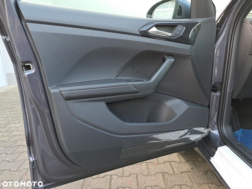 Volkswagen T-Cross - 10