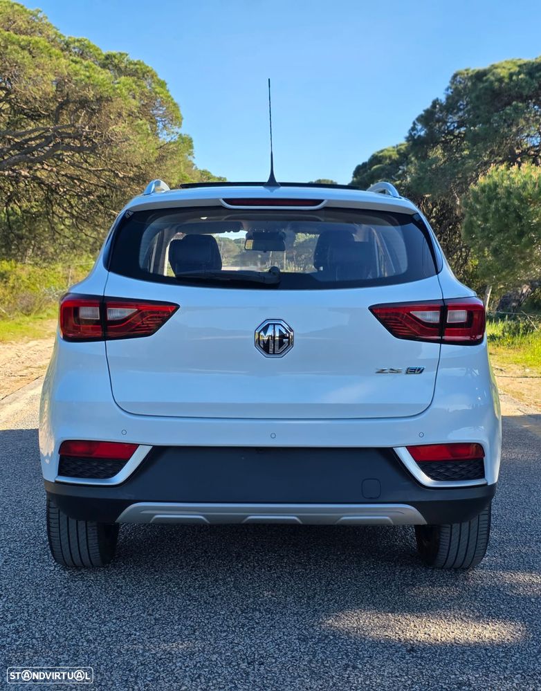 MG ZS Maximal Luxury - 6