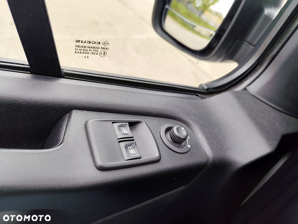 Opel VIVARO - 15