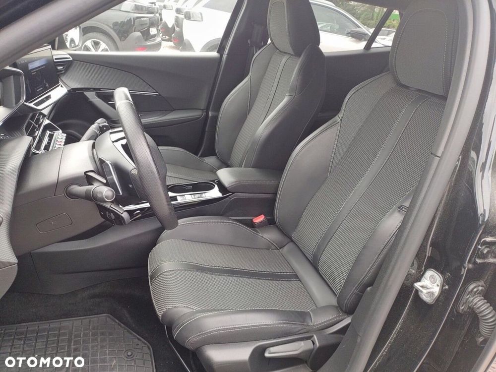 Peugeot 2008 1.2 PureTech Allure S&S EAT8 - 16