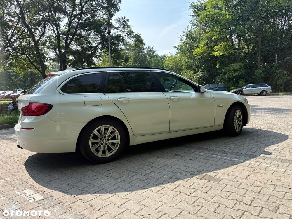BMW Seria 5 520d - 8