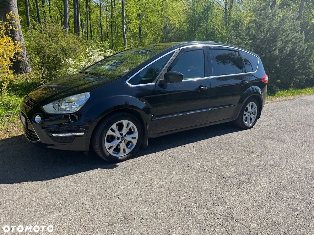 Ford S-Max - 13
