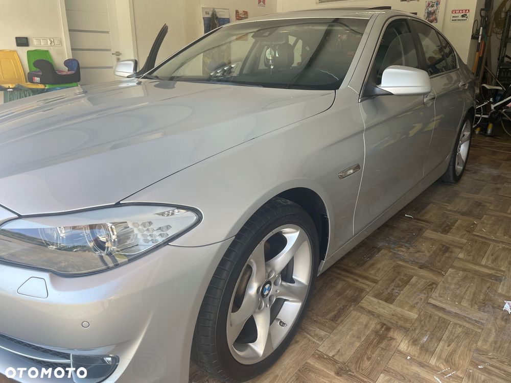 BMW Seria 5 520d Luxury Line - 3